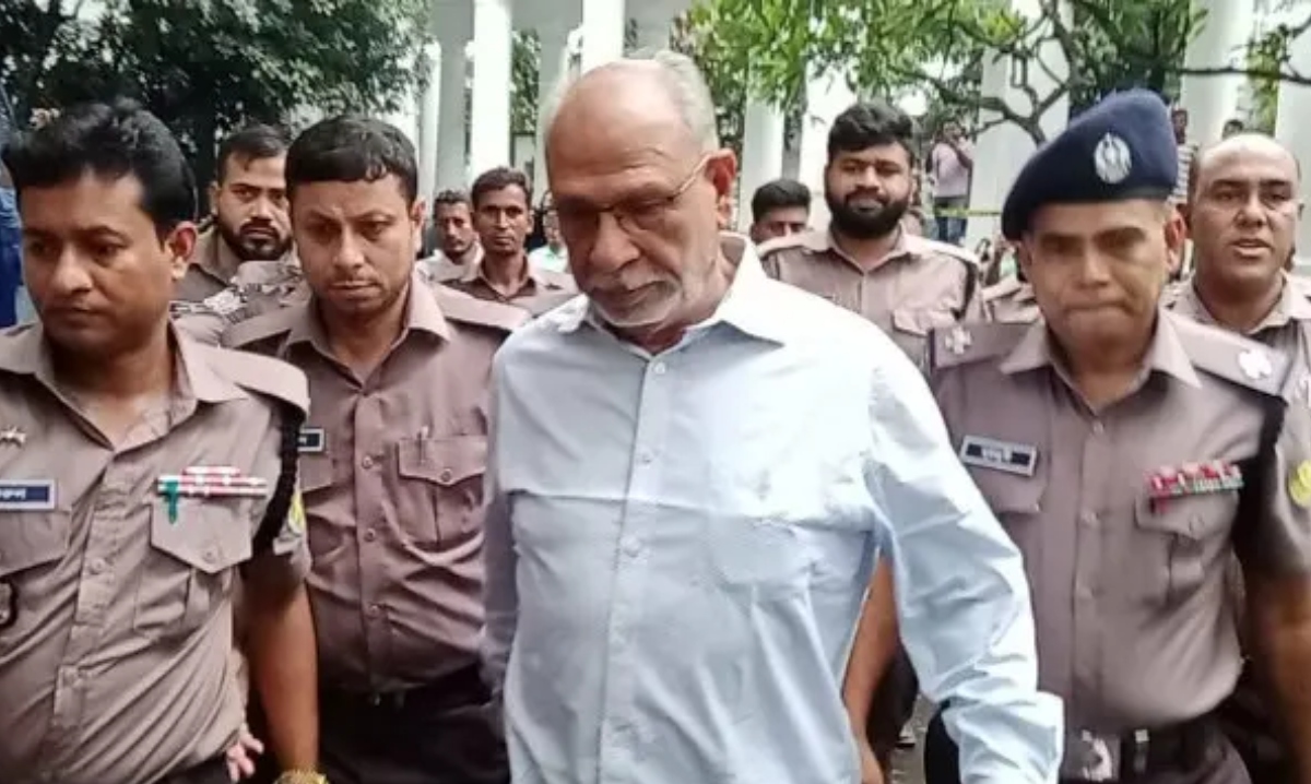 আমাকে ফাঁসি দিয়ে দেন— হাজতখানায় নেওয়ার সময় লতিফ সিদ্দিকী