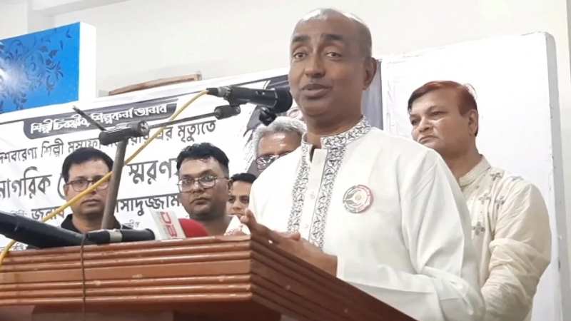 শেখ হাসিনা দেশে ফিরে আসুক, গণহত্যার দায় নিয়ে কারাগারে যাক: আইনমন্ত্রী