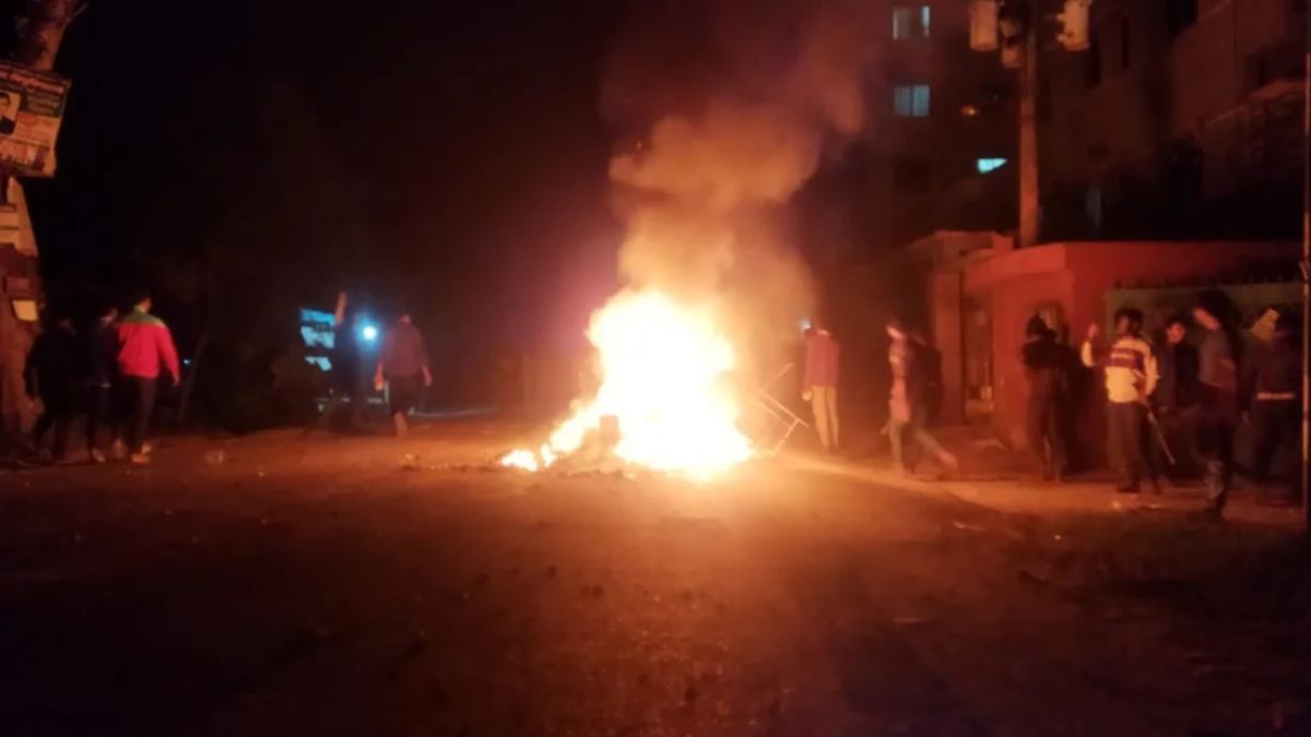 যবিপ্রবিতে শিক্ষার্থী-স্থানীয় সংঘর্ষ: আহত ৫