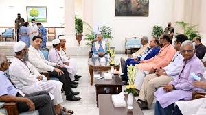 ১৩ দল ও এক জোটের সঙ্গে বৈঠকে প্রধান উপদেষ্টা