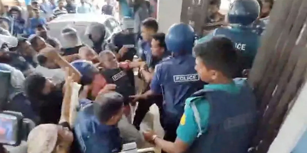 আসামিদের ওপর হামলা এবং হত্যাকাণ্ডের মামলা নিয়ে প্রশ্ন