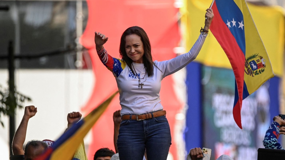 ‘উপযুক্ত সময়ে’ ভেনেজুয়েলায় নেতৃত্ব দেওয়ার অঙ্গীকার মাচাদোর