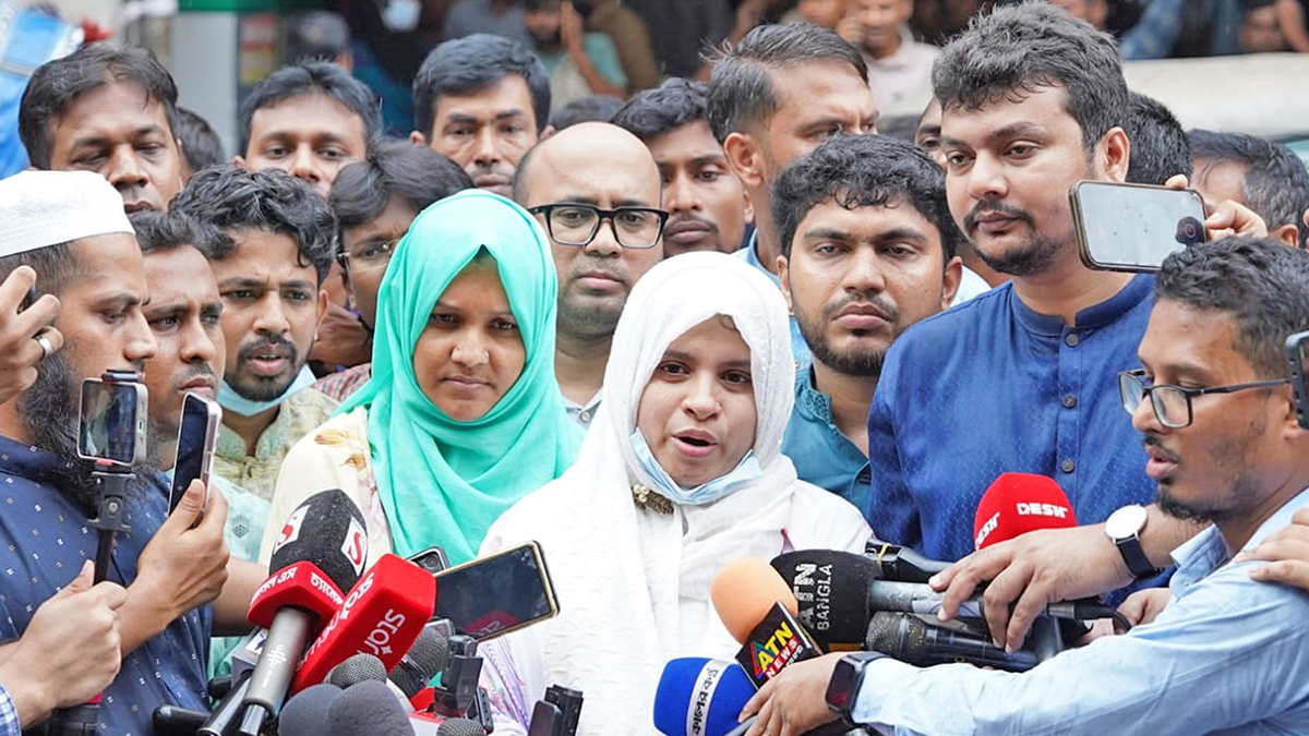 নুরের নিরাপত্তা নিয়ে শঙ্কা রাশেদের, স্ত্রীও নিতে চান বিদেশে