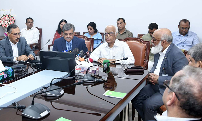 বেসরকারি শিক্ষকদের সুখবর দিয়ে ওয়াহিদউদ্দিন মাহমুদের বিদায়