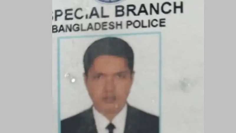 সাভারে পুলিশ কর্মকর্তাকে পিটিয়ে হত্যা করেছে দুর্বৃত্তরা