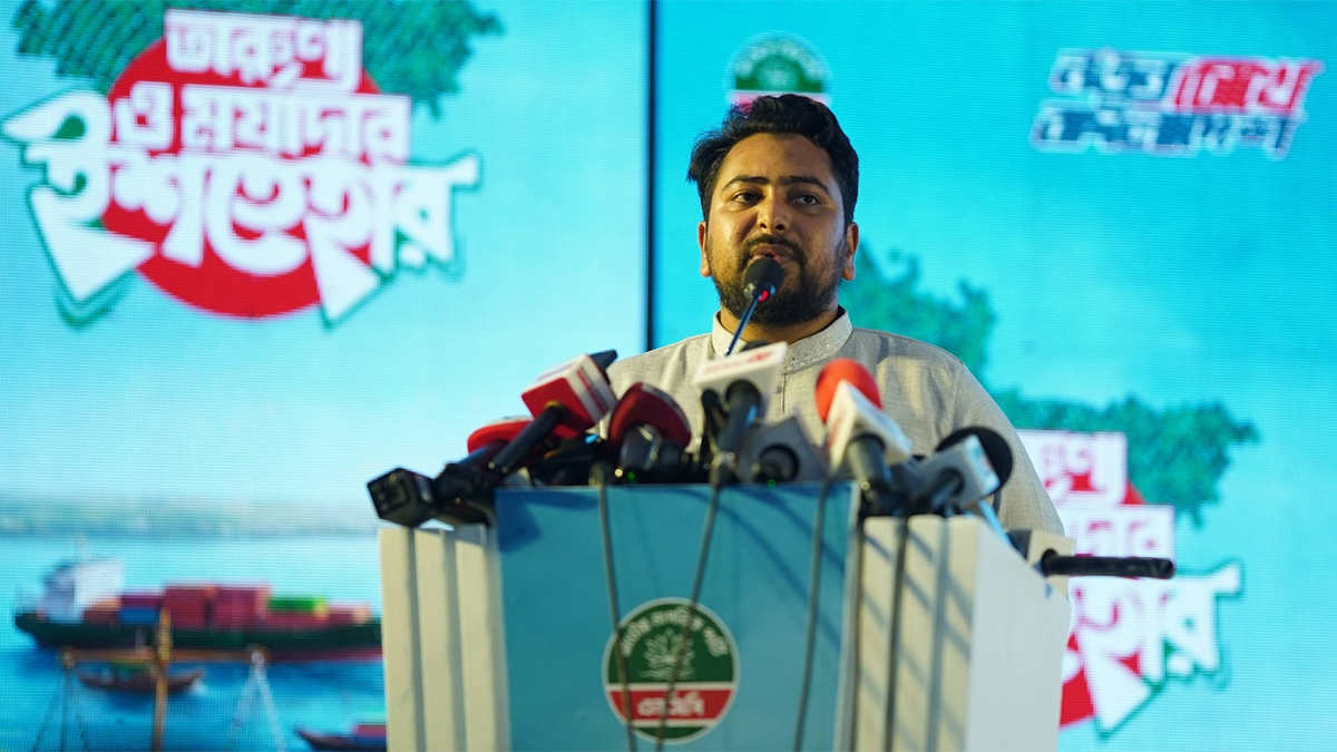 এক কার্ডের মধ্যে সব সুবিধা নিয়ে আসব: নাহিদ ইসলাম