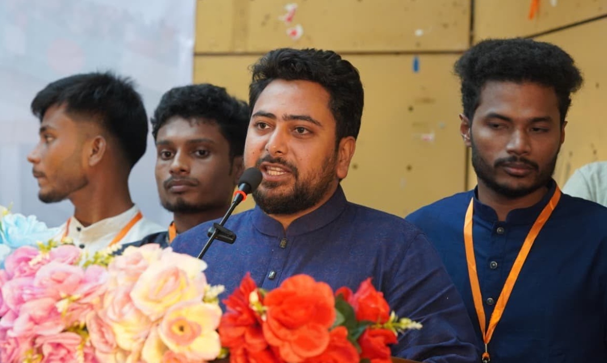 আমরা দেখব সরকারের কত সন্ত্রাসী আছে: নাহিদ ইসলাম