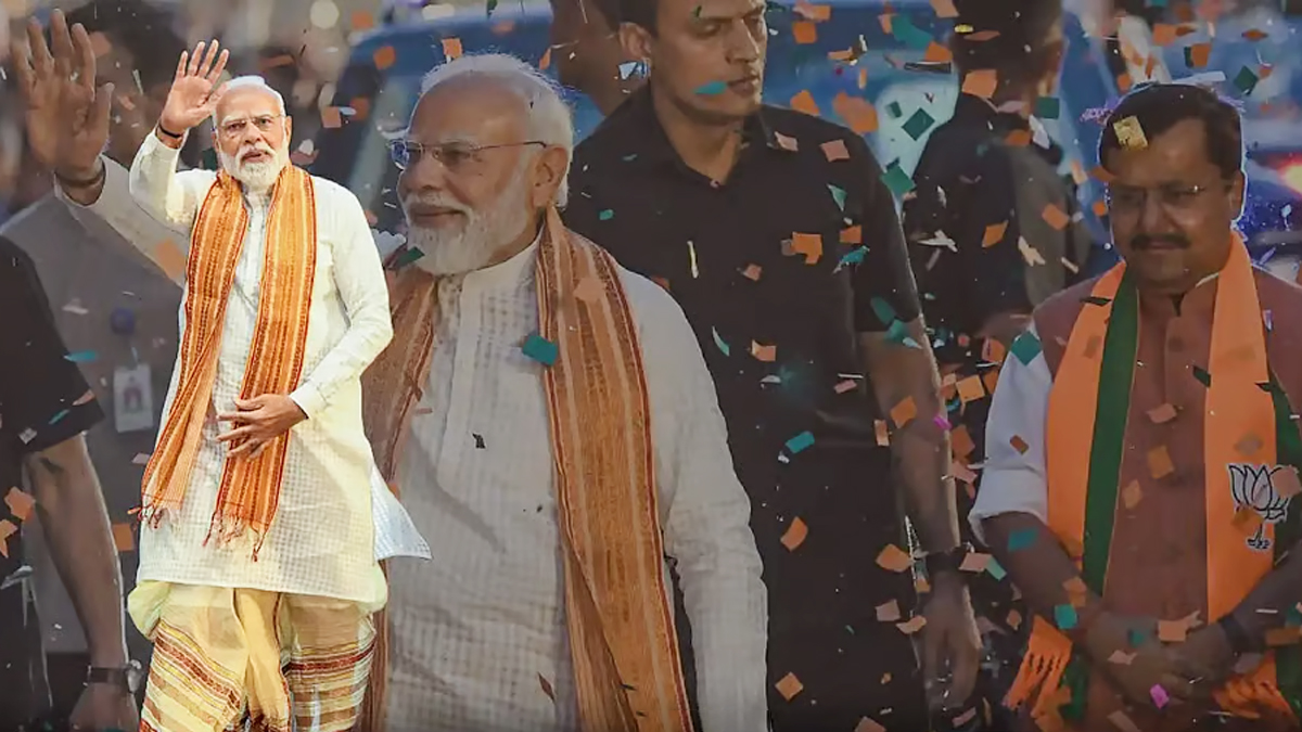 বাঙালি বেশে নরেন্দ্র মোদি, বললেন পশ্চিমবঙ্গ সরকারের শপথ রবীন্দ্রজয়ন্তীতে