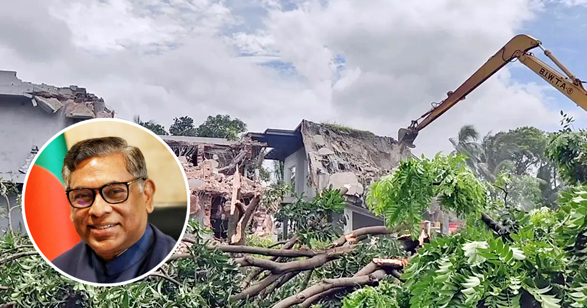 অভিযানে গুঁড়িয়ে দেওয়া হলো বিপুর বাংলো বাড়ি