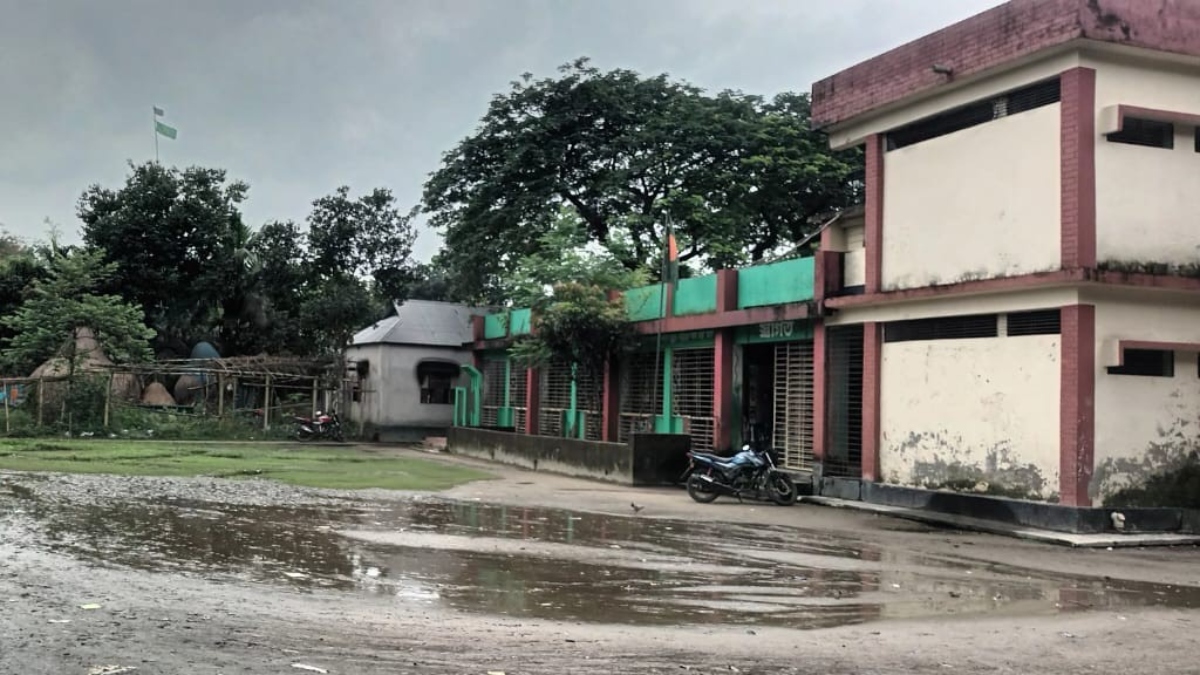 গোল্ডকাপে রানার্সআপ স্কুলে শ্রেণিকক্ষ সংকট, নেই খেলার পরিবেশও