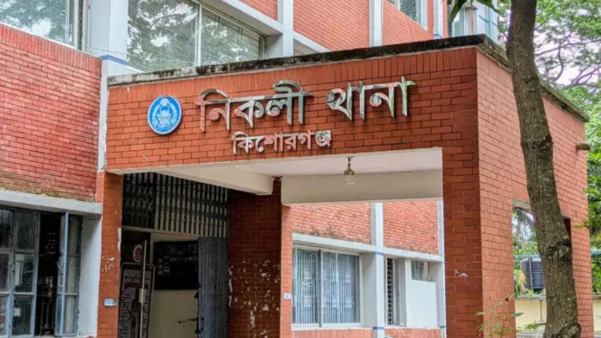 নিকলী থানায় আসামির ঝুলন্ত মরদেহ, ২ পুলিশ সদস্য ক্লোজড