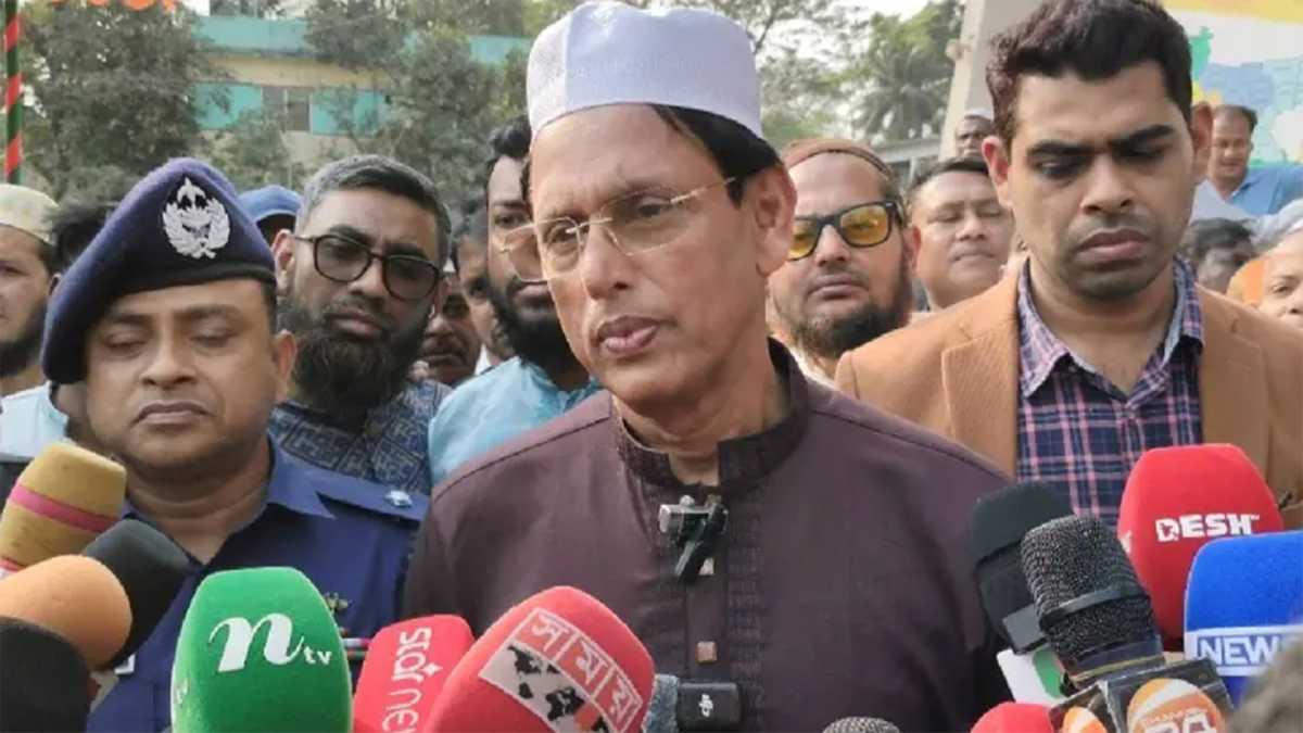 কর্মক্ষেত্রে অবহেলা করলে ছাড় নেই: শিক্ষামন্ত্রী