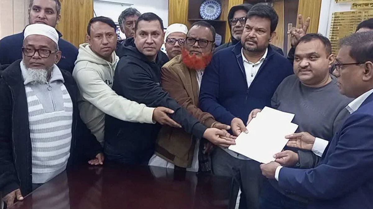 দিনাজপুর-৩ আসনে খালেদা জিয়ার পক্ষে মনোনয়নপত্র সংগ্রহ