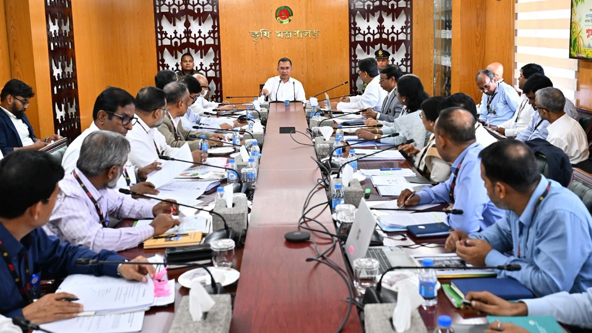 কৃষিপণ্যের আমদানি কমাতে বললেন প্রধানমন্ত্রী