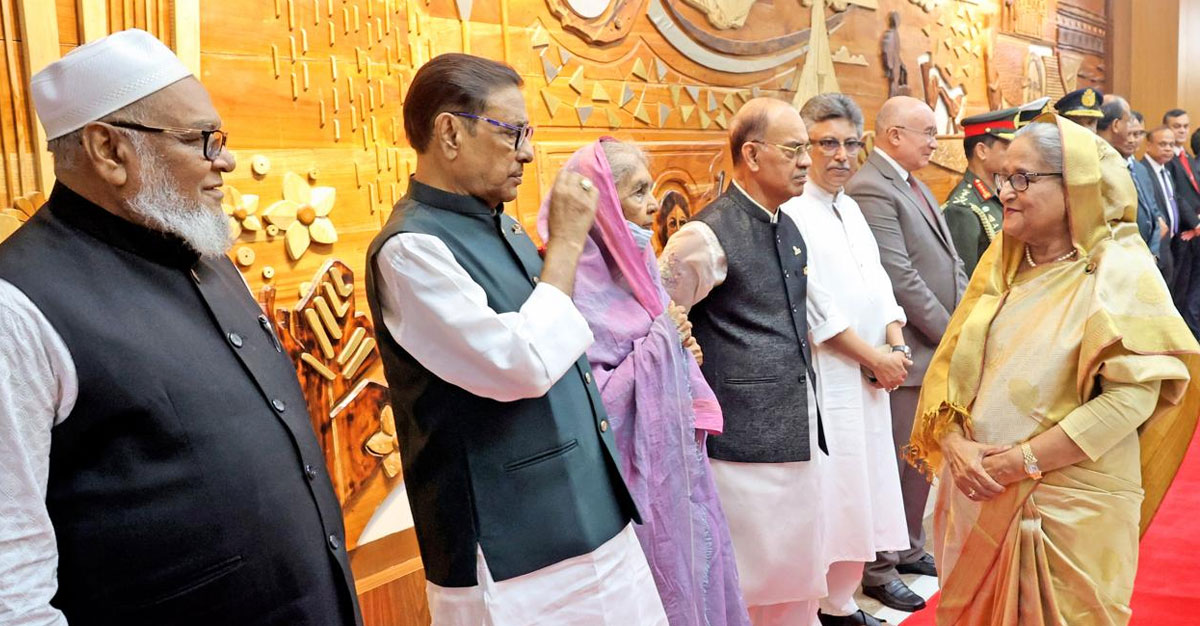 ব্যাংককের উদ্দেশে ঢাকা ছাড়লেন প্রধানমন্ত্রী