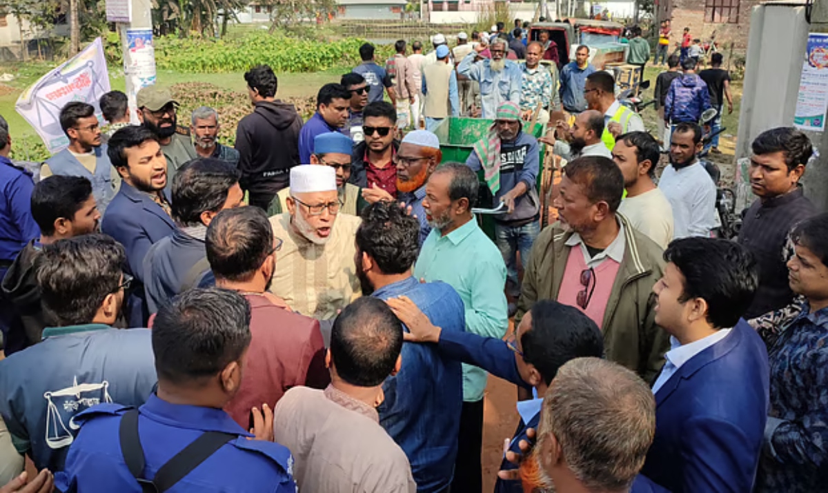 পাবনায় বিএনপি-জামায়াত সমর্থকদের মধ্যে হট্টগোল, পাল্টাপাল্টি অভিযোগ