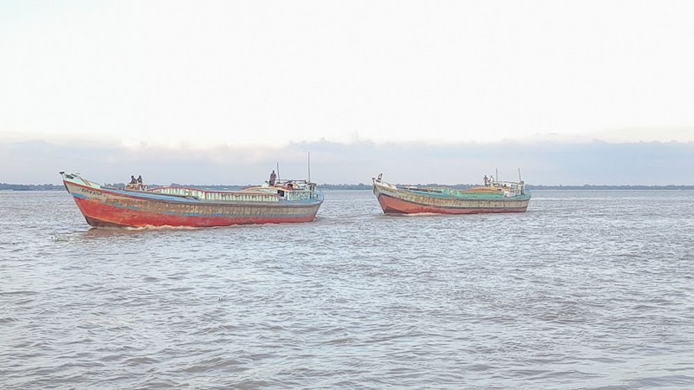 কমতে শুরু করেছে পদ্মা নদীর পানি