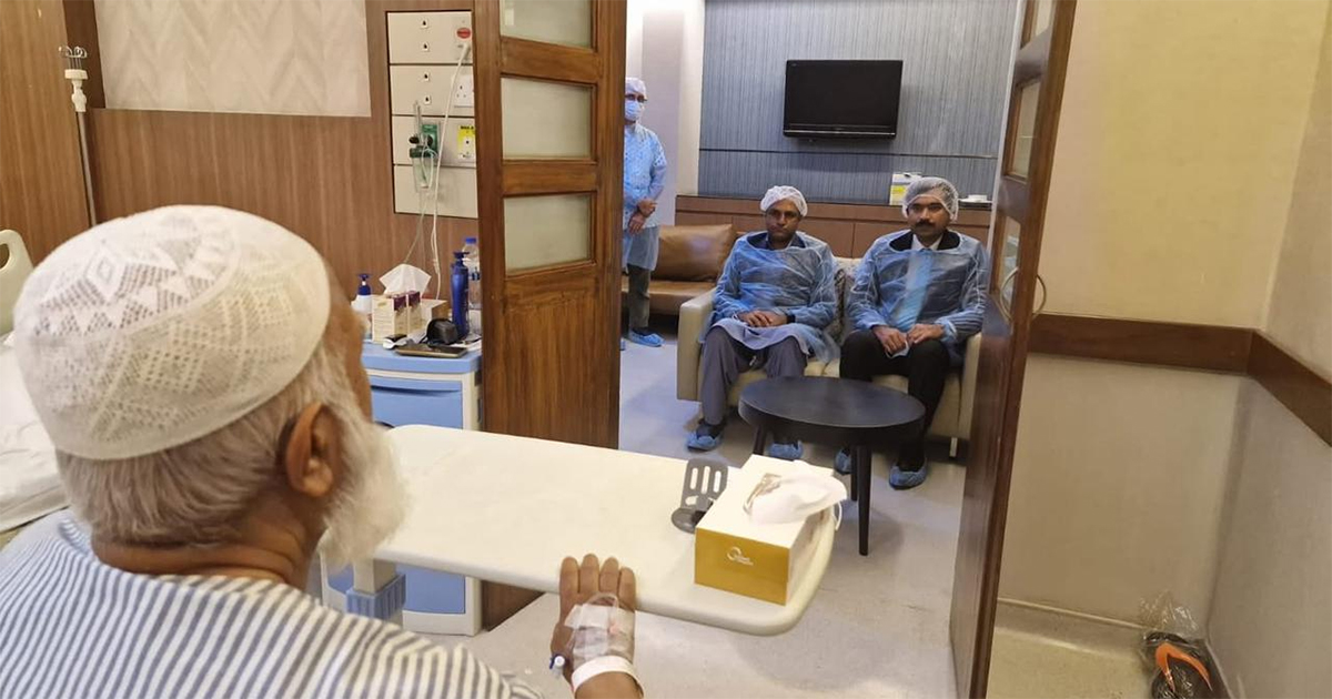 জামায়াত আমিরকে দেখতে হাসপাতালে পাকিস্তান হাইকমিশনের কর্মকর্তা