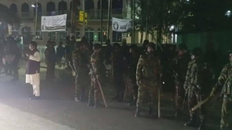 ‘চেয়ারে বসা’ নিয়ে মধ্যরাতে সংঘর্ষে জড়াল তিন গ্রামের মানুষ, আহত ১৫