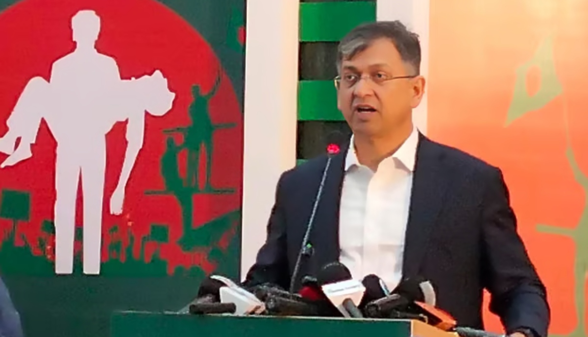 ‘হাসিনা কার্ড’ ও ‘বন্ধুত্বপূর্ণ সম্পর্ক’ একসঙ্গে চলে না— ভারতকে স্বরাষ্ট্রমন্ত্রী