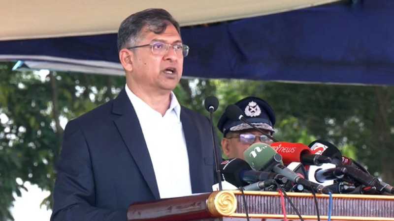 বর্তমান পোশাকে পুলিশের সন্তুষ্টি নেই, পরিবর্তনের আশ্বাস স্বরাষ্ট্রমন্ত্রীর