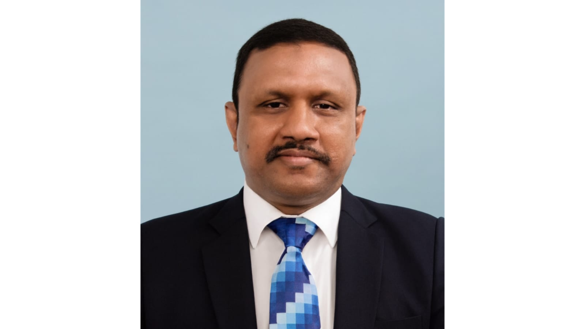 প্রিমিয়ার ব্যাংকের এমডির দায়িত্বে মনজুর মফিজ