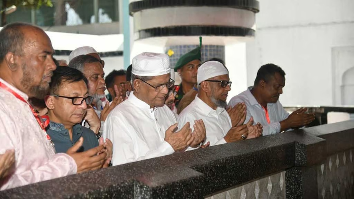 সিলেটে শাহজালাল-শাহপরাণের মাজার জিয়ারত রাষ্ট্রপতির