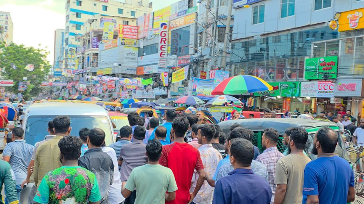ঢাকার বিভিন্ন এলাকায় আ.লীগের ঝটিকা মিছিল, গ্রেপ্তার ২৪৪