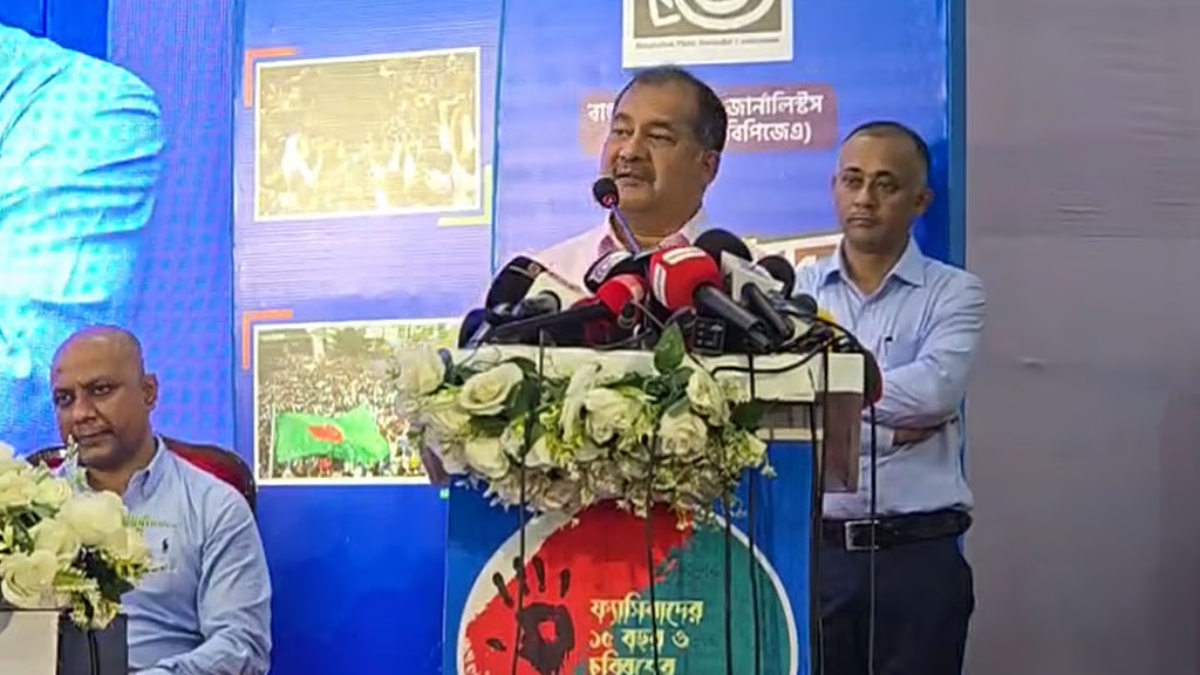 দেশের প্রয়োজনে আঙুল বাঁকা করতেও হবে, বললের তথ্যমন্ত্রী