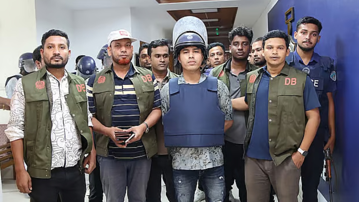 খুন-অস্ত্র মামলায় শীর্ষ সন্ত্রাসী ডেভিড ইমনের ১০ দিনের রিমান্ড
