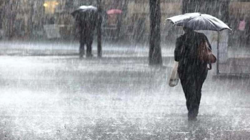 ৫ জেলায় ভারী বর্ষণের পূর্বাভাস, পাহাড় ধস ও বন্যার উচ্চ সতর্কতা