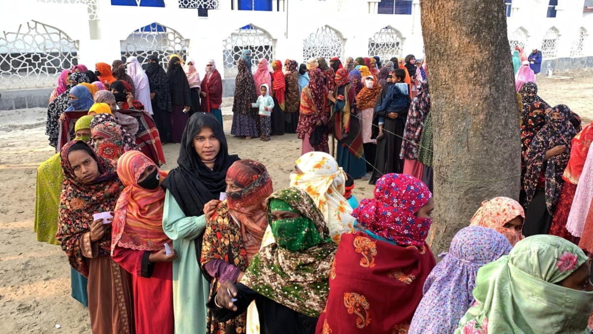 রাজশাহীর ছয় আসনে সাড়ে ৪ ঘণ্টায় ভোট পড়েছে ৩৩ শতাংশ