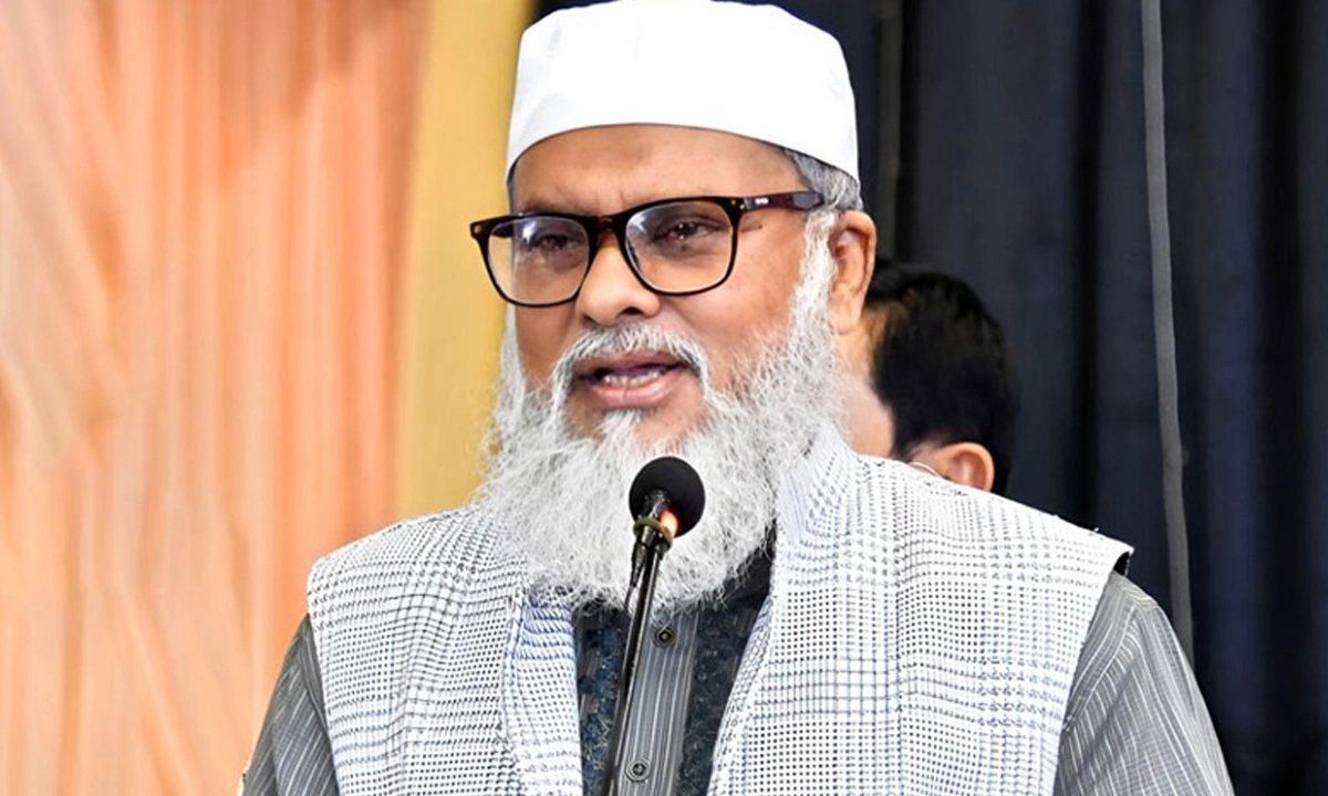 দায়িত্ব বুঝিয়ে না দিয়ে পালাব না : ধর্ম উপদেষ্টা