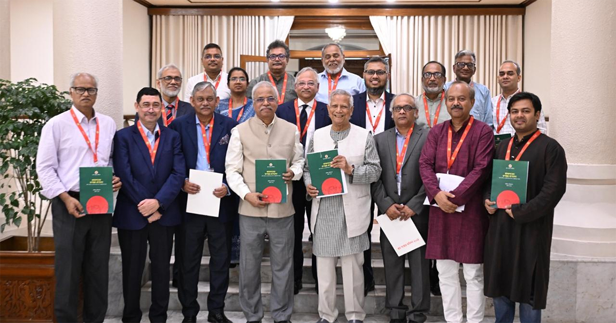 সংস্কার প্রতিবেদন জমা, স্থায়ী শ্রম কমিশন গঠন ও ট্রেড ইউনিয়ন প্রসারের ‍সুপারিশ