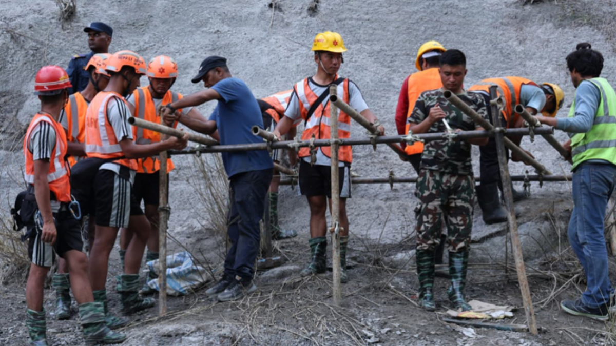নেপালের আকস্মিক বন্যায় মৃতের সংখ্যা হাজার ছাড়াল, এখনো নিখোঁজ ৪ হাজার
