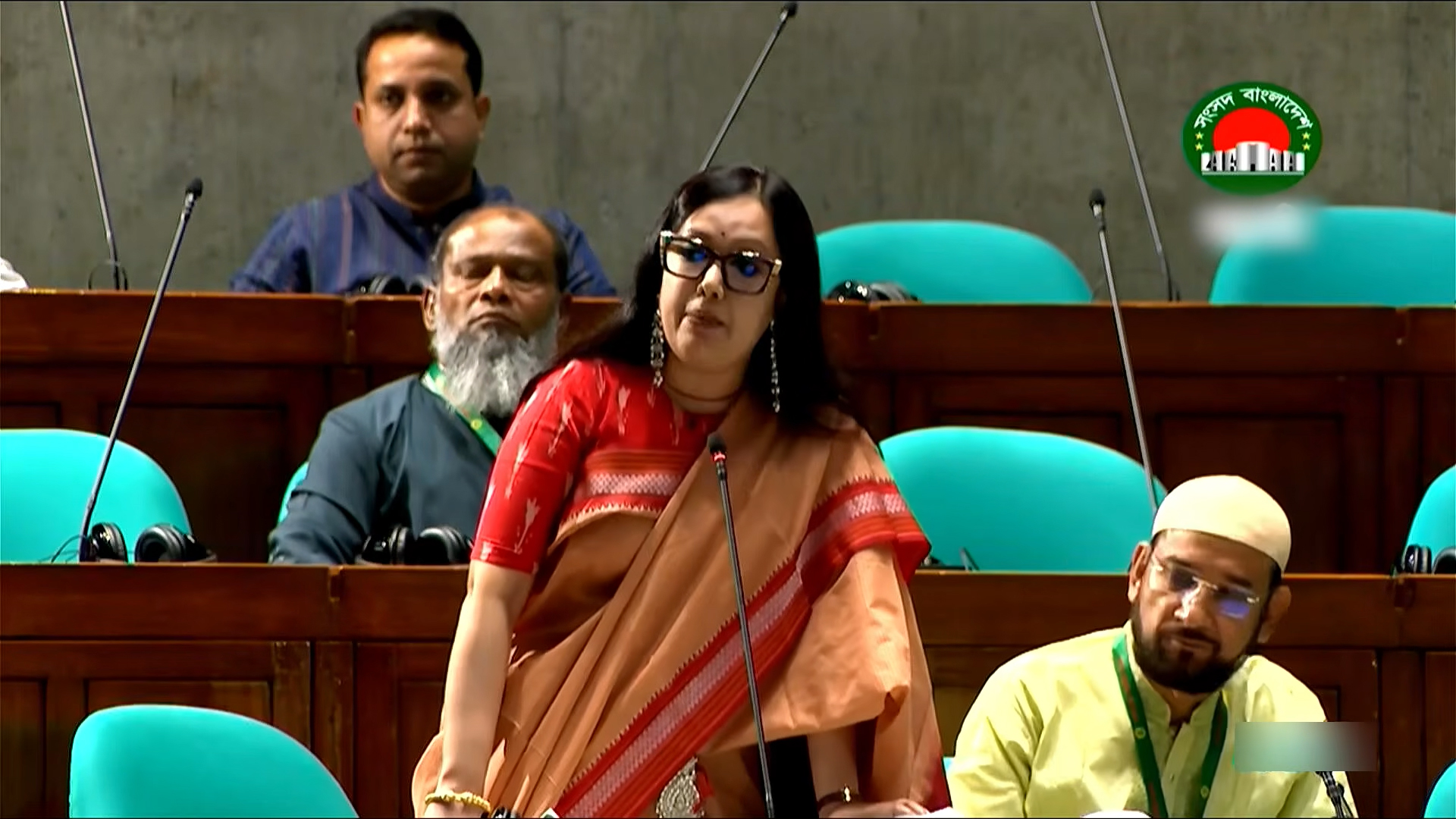 স্বরাষ্ট্রমন্ত্রীর আশ্বস্তের পরও মবের ঘটনা চলছেই : সংসদে রুমিন ফারহানা