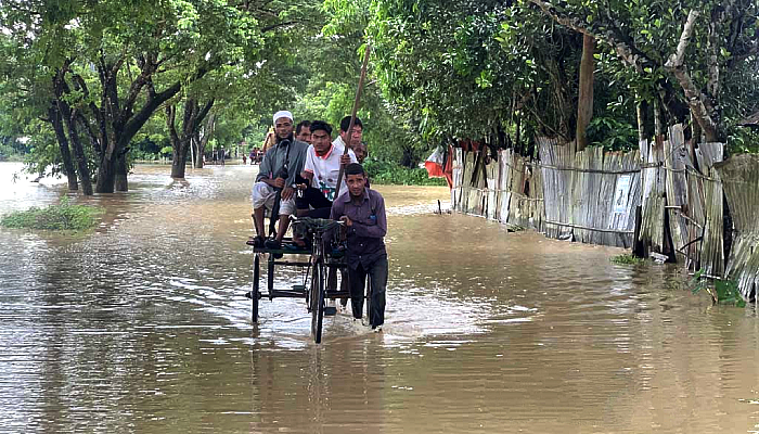 সাজেক যাওয়ার রাস্তা বন্ধ, আড়াই শতাধিক পর্যটক আটকা