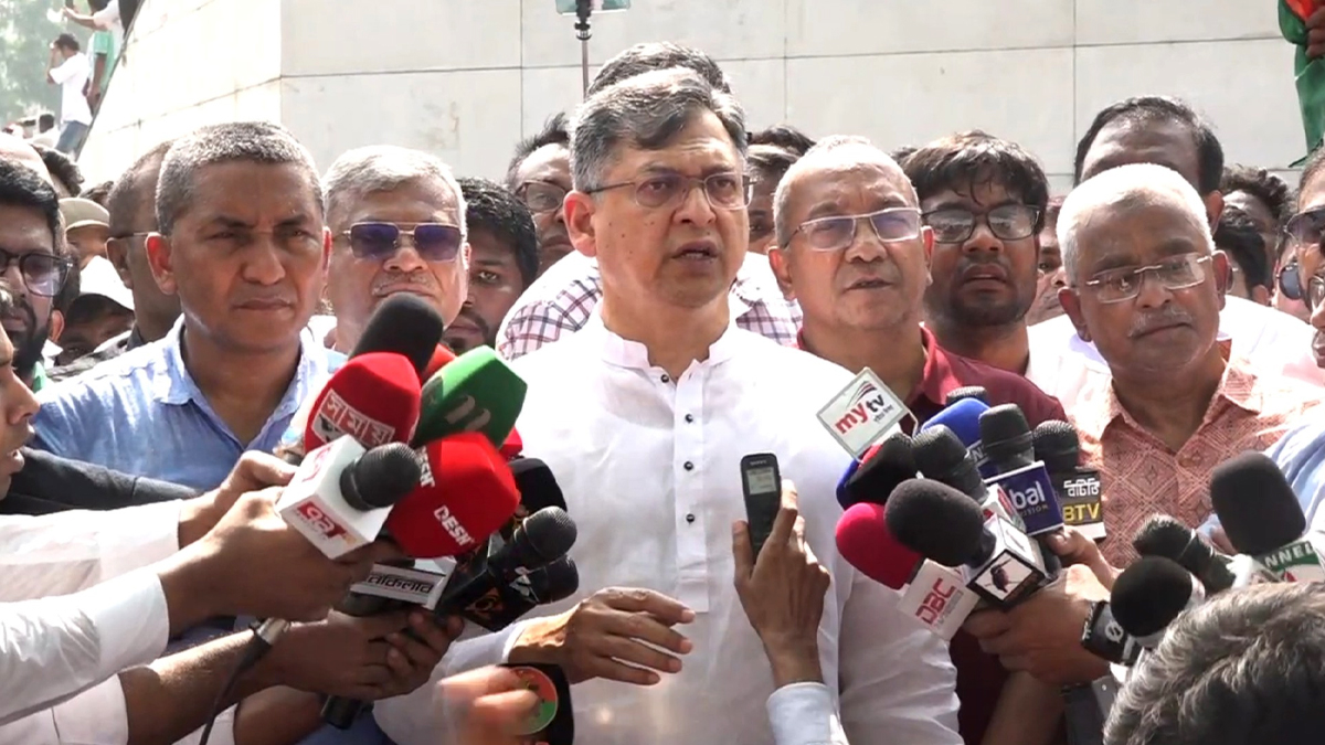 সবাইকে নিয়ে ‘নির্বাচনি বৈতরণী পার হতে’ চায় বিএনপি