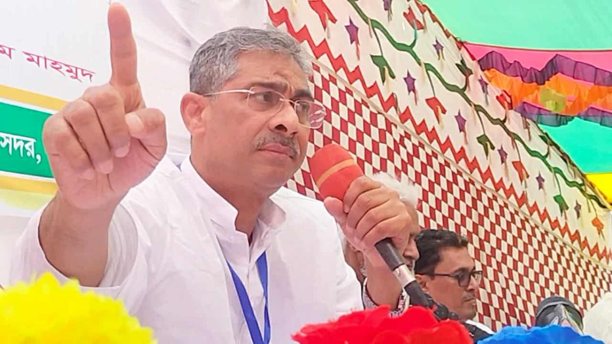 আগেই আত্মীয়দের সরিয়ে শেখ হাসিনা পালিয়েছেন: এ্যানি