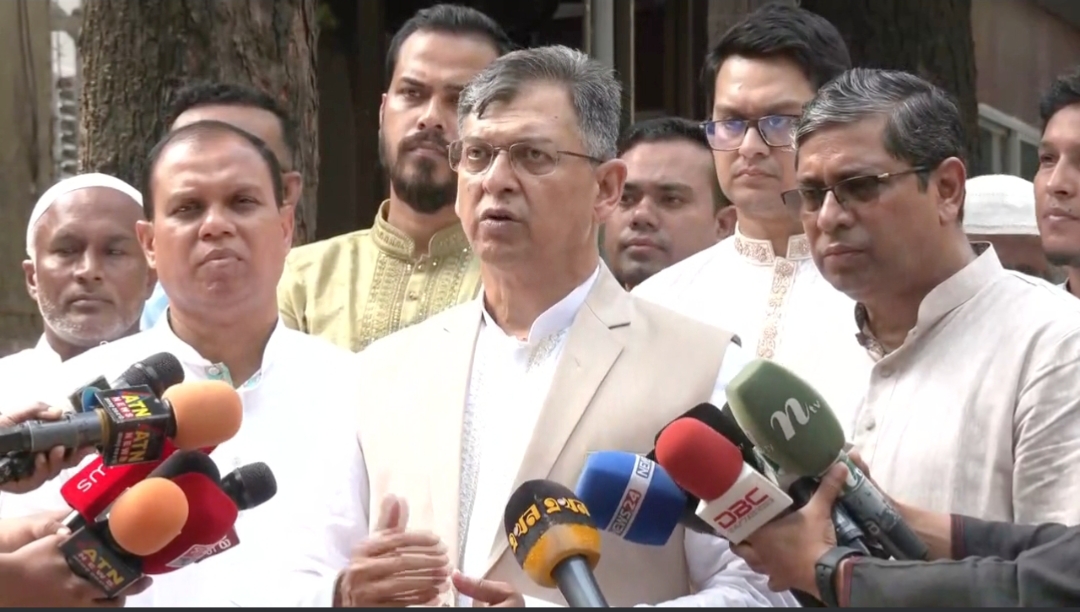 জাতীয় ঐক্য ও দেশ গড়ার প্রত্যয়ে কাজ করছে সরকার : স্বরাষ্ট্রমন্ত্রী