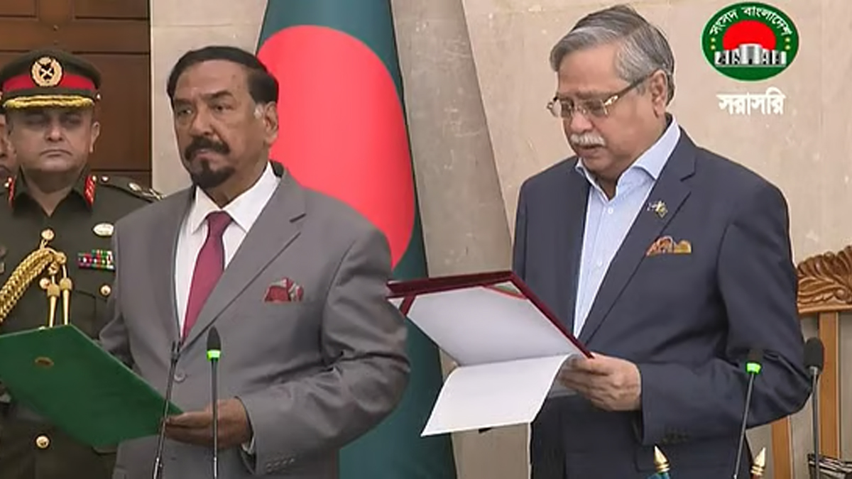 শপথ নিলেন স্পিকার ও ডেপুটি স্পিকার