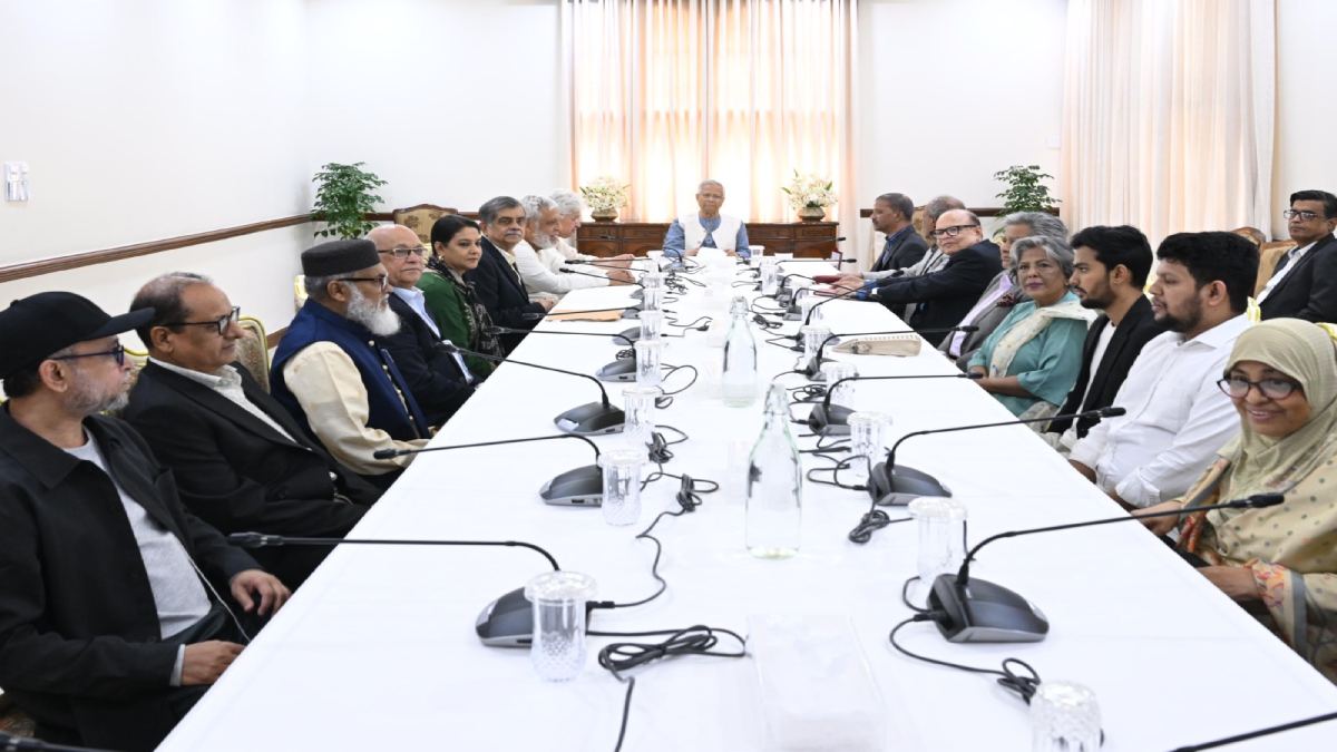 উপদেষ্টা পরিষদের বিশেষ বৈঠক, খালেদা জিয়ার রোগমুক্তি কামনায় দোয়া