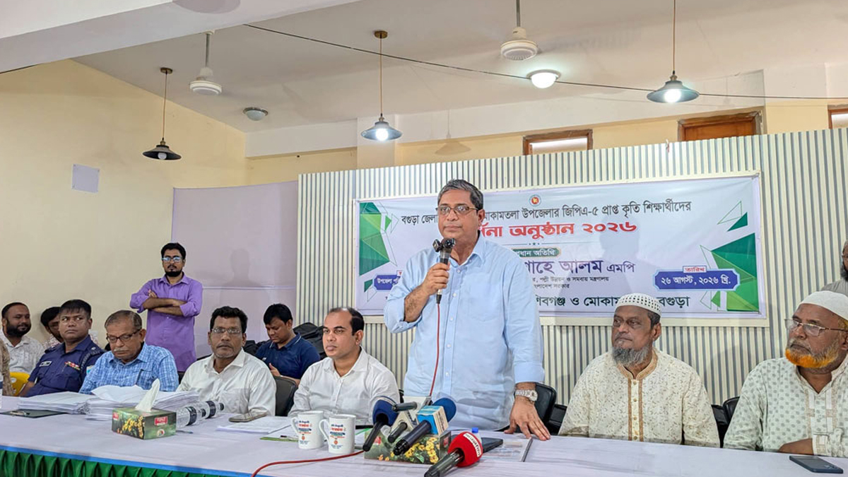 দেশে সারের সংকট নেই, অগ্রিম কিনবেন না: প্রতিমন্ত্রী শাহে আলম