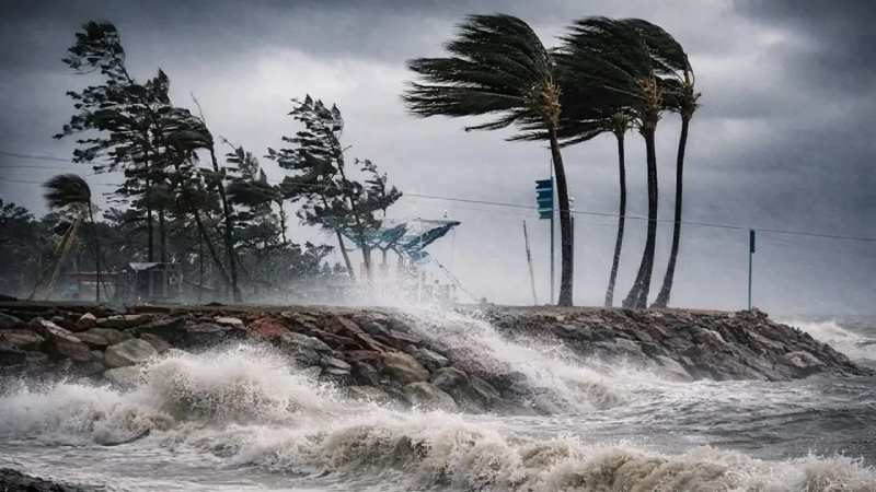 ৬ জেলায় বজ্রবৃষ্টির পূর্বাভাস, নদীবন্দরে সতর্কতা