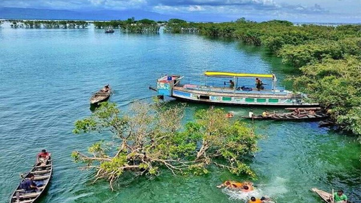 টাঙ্গুয়ার হাওরে হাউজবোট ও পর্যটকবাহী নৌ যান চলাচল নিষিদ্ধ