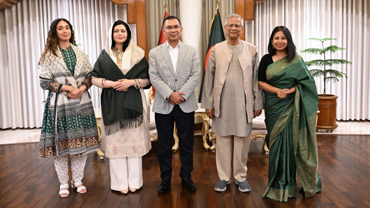 প্রধান উপদেষ্টার সঙ্গে তারেক রহমানের সৌজন্য সাক্ষাৎ