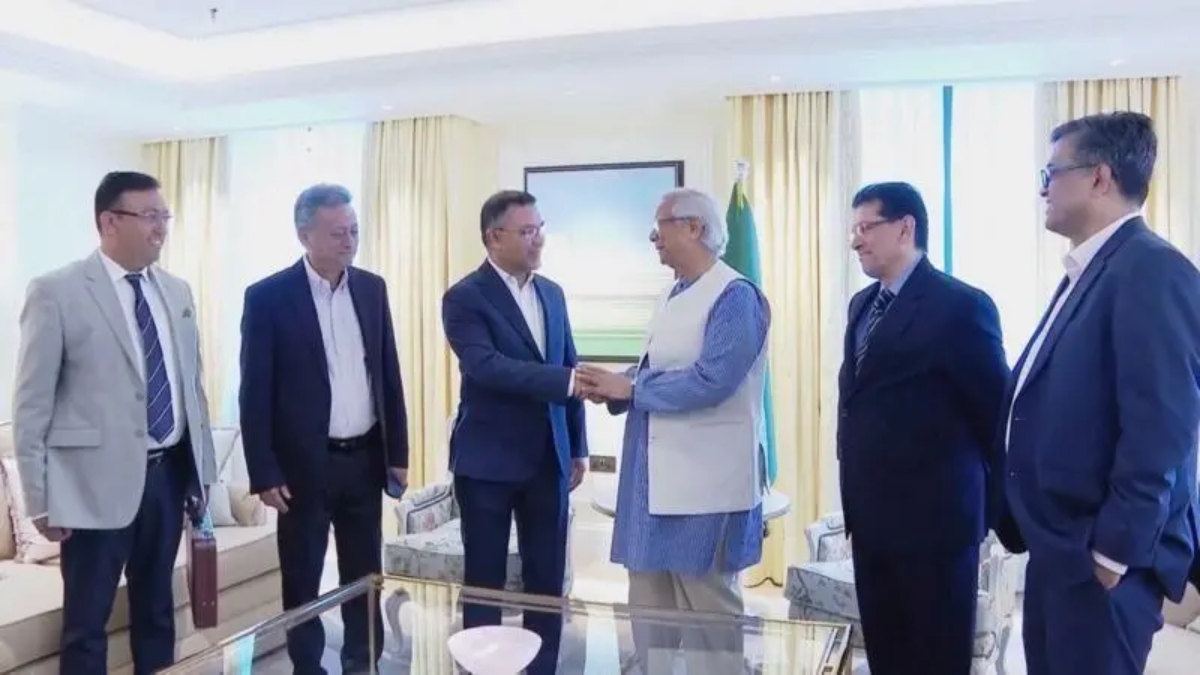 পরিবার নিয়ে যমুনায় তারেক রহমান