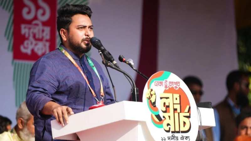 বিএনপি সরকার গণতান্ত্রিক ব্যবস্থা ধ্বংসের দিকে নিয়ে যাচ্ছে: নাহিদ ইসলাম