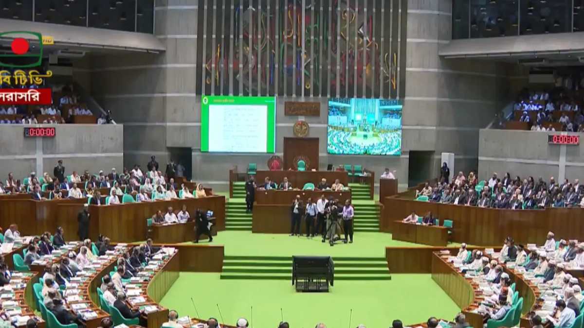 শুরু হলো ত্রয়োদশ সংসদের প্রথম অধিবেশন