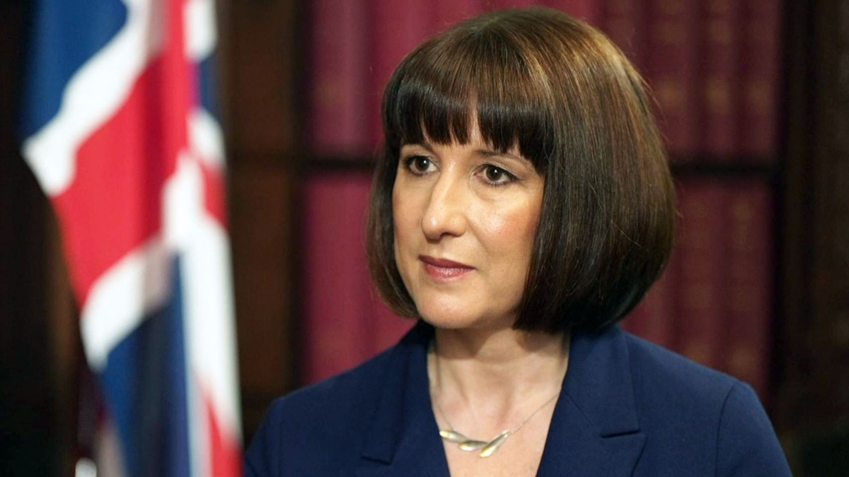 ইরান যুদ্ধ ‘ভুল’, সংঘাতে যাওয়া ‘ঠিক হয়নি’: যুক্তরাজ্যের অর্থমন্ত্রী